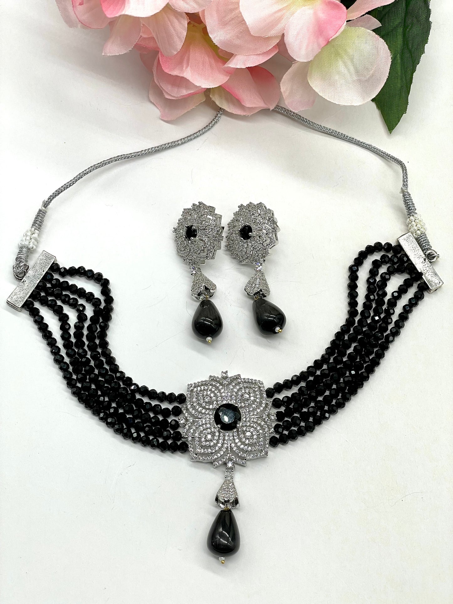 Hydrobeads Choker