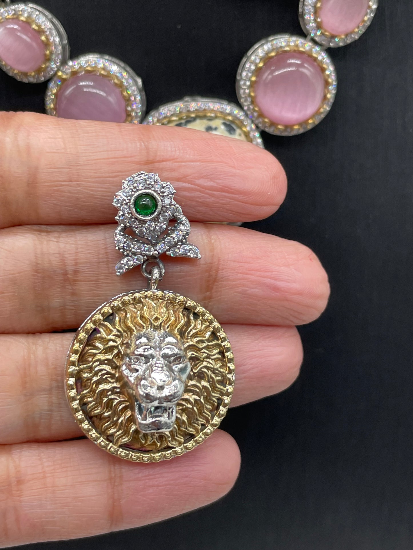 Mona Lisa Stone Necklace