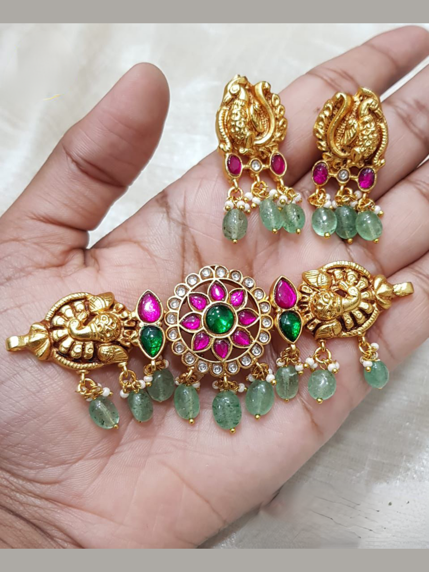 Jadau Kundan Choker