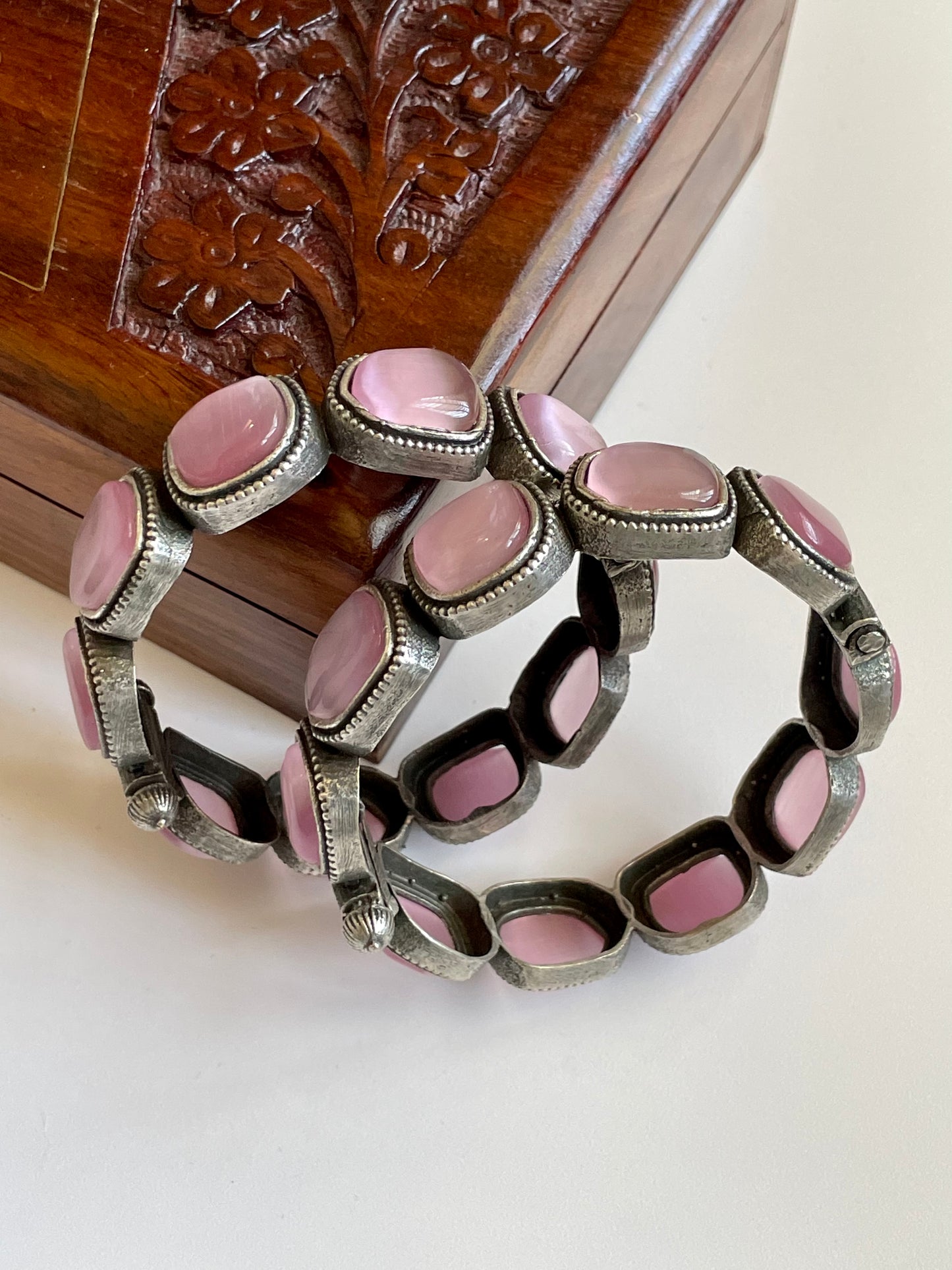 Mona Lisa Stone Kada - Pink