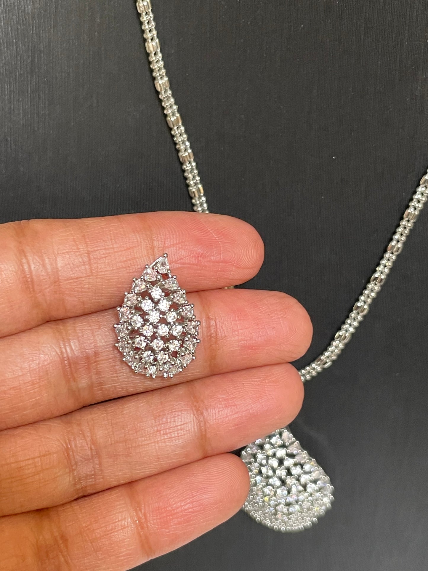 AD Pendant Set