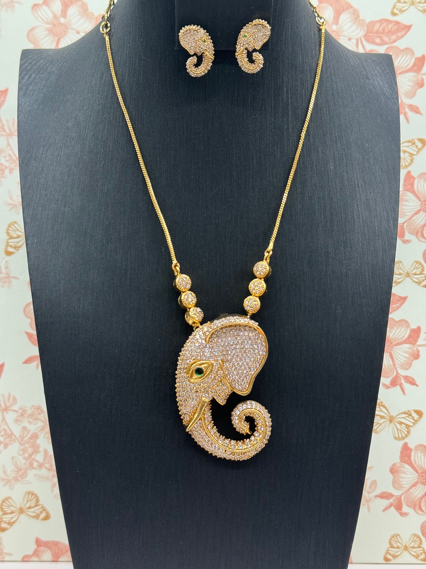 Elephant Pendant Necklace