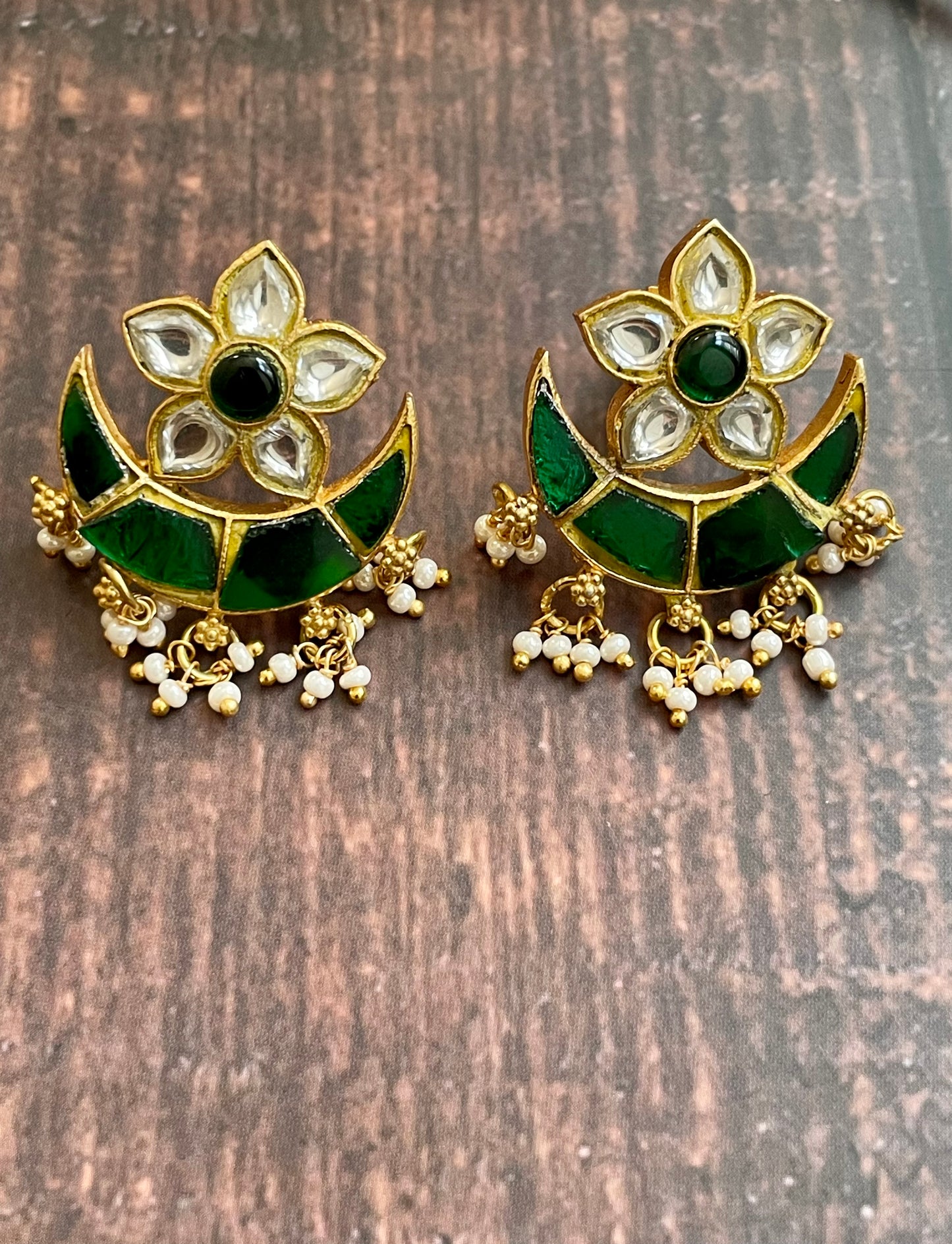 Jadau Kundan Pendant Set - Star